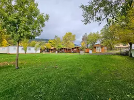 Camping Solopuent Castiello de Jaca Natur apartamentos turísticos en Castiello de Jaca